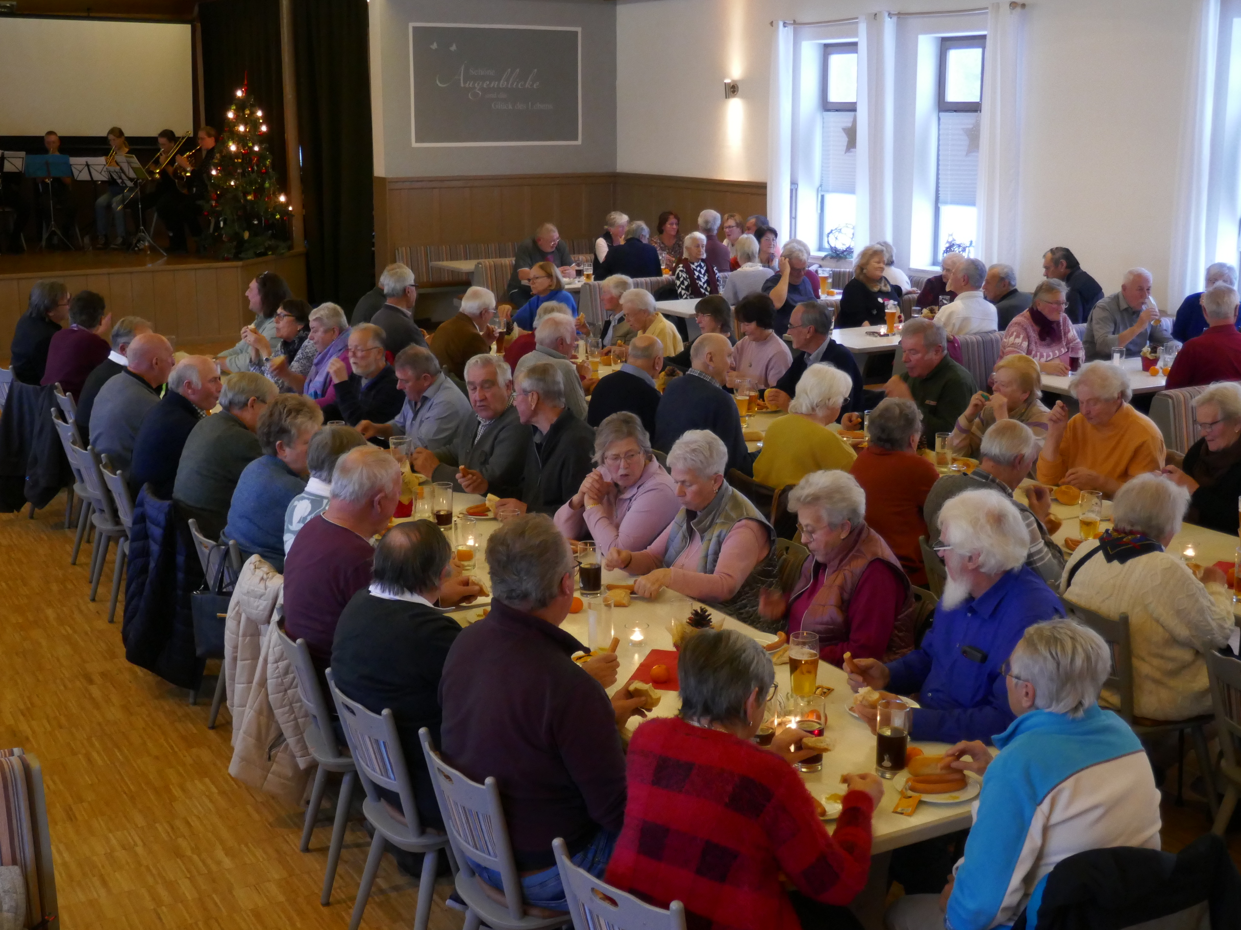Seniorenweihnachtsfeier der Gem. Gerzen 2023 - Foto Josef Rothenaigner